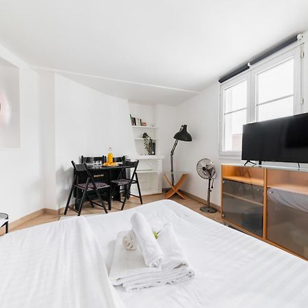 Agreable Studio Coeur De Paris - Paris 6 - 2P - Flat-Guest Bagian luar foto