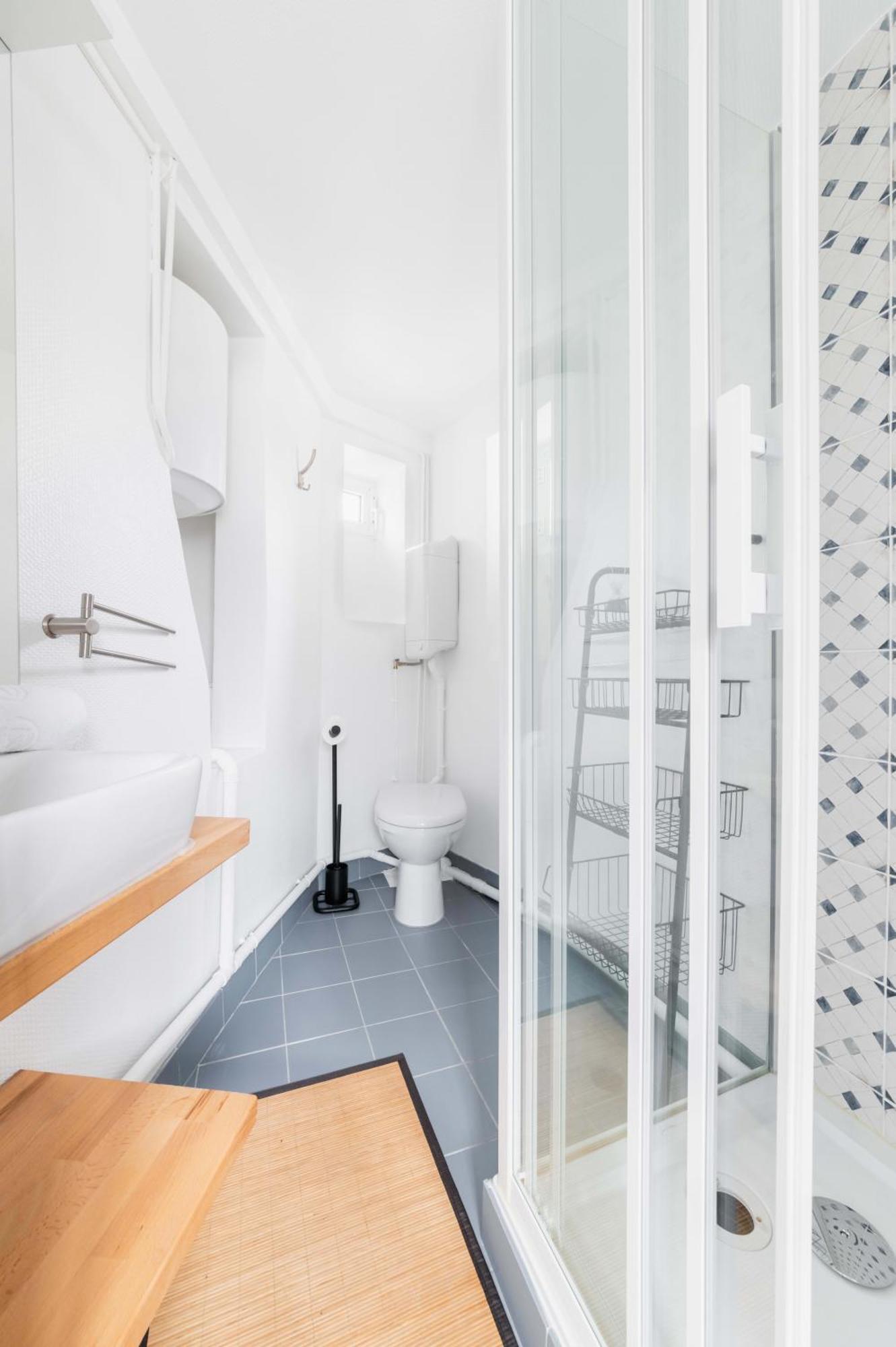Agreable Studio Coeur De Paris - Paris 6 - 2P - Flat-Guest Bagian luar foto