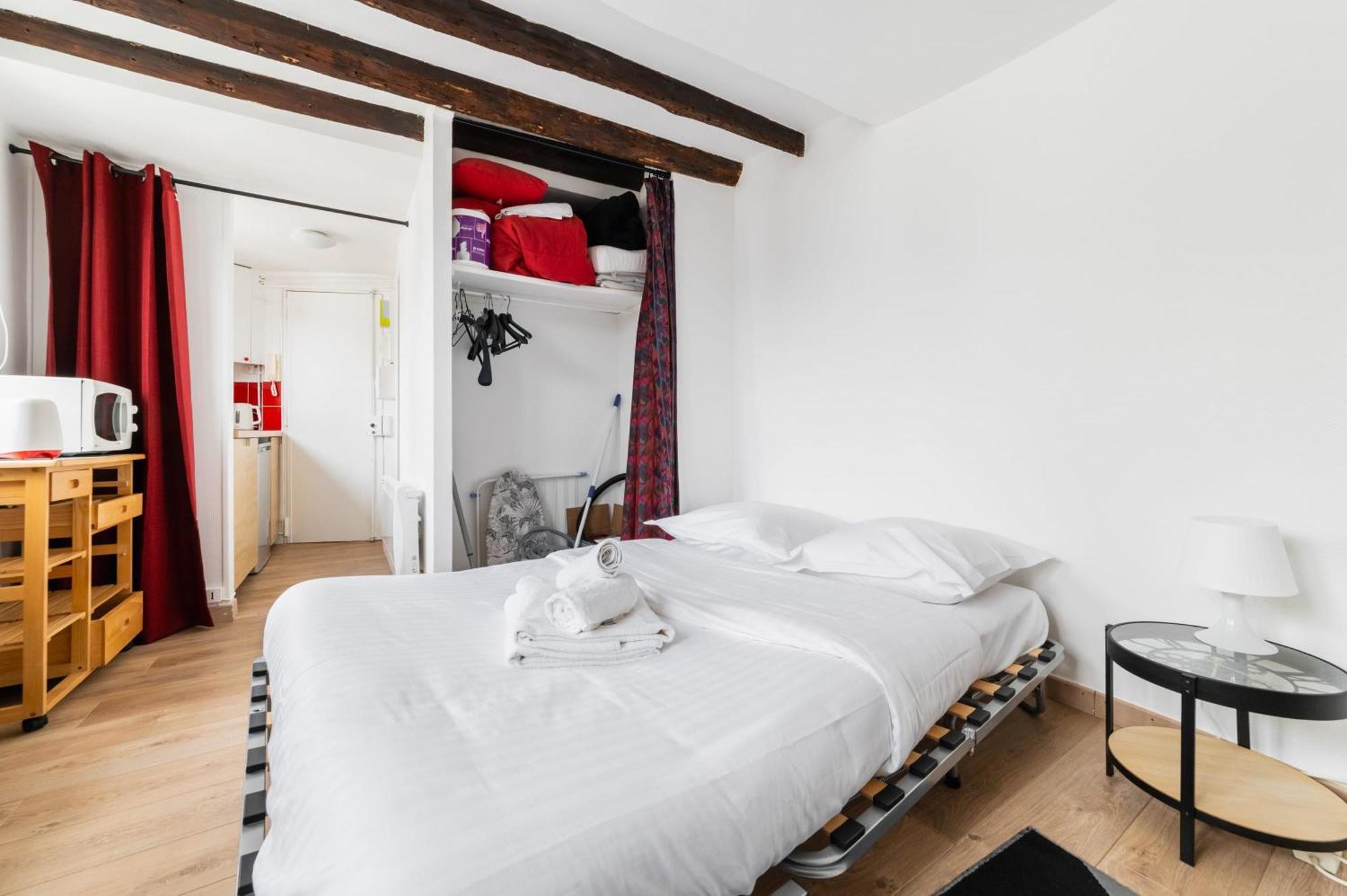 Agreable Studio Coeur De Paris - Paris 6 - 2P - Flat-Guest Bagian luar foto